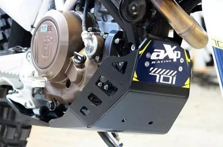 ... ersetzt in AX1696 ... AXP Motorschutz Skid Plate Xtrem lang  KTM 690 15-22 / Husqvarna 701 15-22