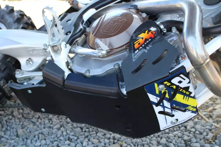 AXP Motorschutz Skid plate Xtrem lang Husqvarna TE 250/300 17-19 - schwarz