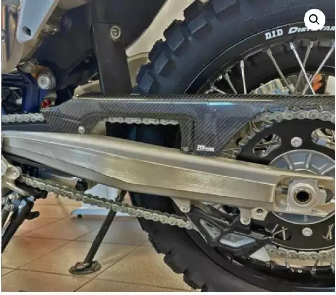 Carbon Chain Guard KTM 690 Enduro/ SMC 19-26, Husqvarna 701 Enduro/ Supermoto, GasGas ES/ SM 700
